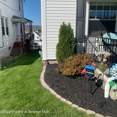1516 W Gibson St, Scranton, PA 18504 - photo 4