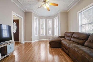 106 Beech St, Lowell, MA 01850 - photo 6