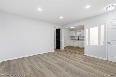 14731 Stephens Dr, Eastpointe, MI 48021 - photo 7