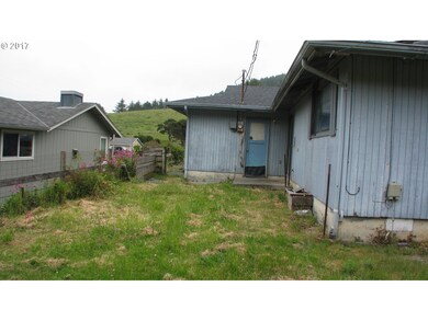 94052 Azalea Ln, Gold Beach, OR 97444 - photo 3