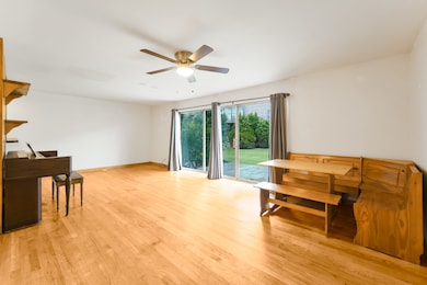 5 Cour Caravelle, Palos Hills, IL 60465 - photo 5