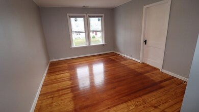 19 Cross St unit 2L, South Grafton, MA 01560 - photo 6