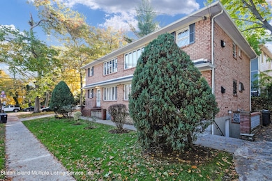 460 Henderson Ave, Staten Island, NY 10310 - photo 2