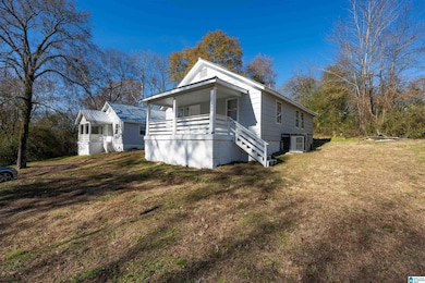 910 D St, Jasper, AL 35501 - photo 2