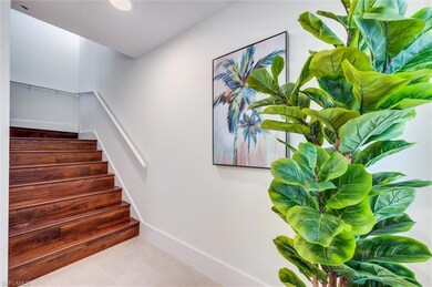 2800 Lakeview Dr unit 5, Naples, FL 34112 - photo 5