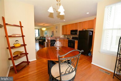 3095 Chinkapin Oak Ln unit 51, Woodbridge, VA 22191 - photo 5