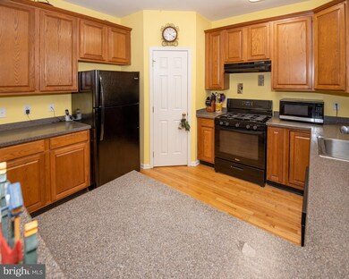 306 Brandywine Dr unit D1, Williamstown, NJ 08094 - photo 5