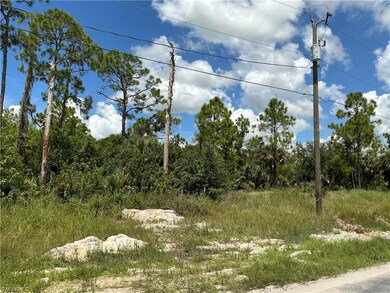 160 Yager Cir, Fort Myers, FL 33913 - photo 3