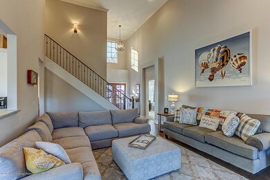 GREAT ROOM 4