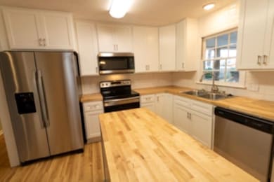 115 Wesleyan Dr, Warner Robins, GA 31093 - photo 7