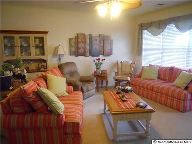 215 Mill Pond Way unit 215, Eatontown, NJ 07724 - photo 3