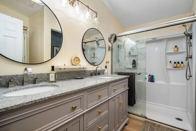 31-print-JBEstrada_OPMG_0825_031