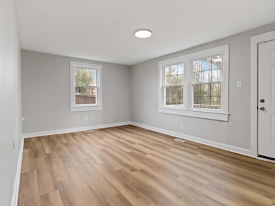 305 Lee McAbee Rd, Boiling Springs, SC 29316 - photo 7