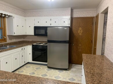 1803 Drees Dr, Grand Forks, ND 58201 - photo 4