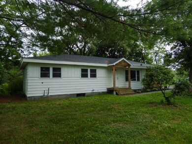 29 Mitchell St, Skowhegan, ME 04976 - photo 3