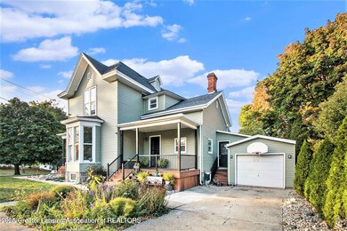 301 E Walker St, Saint Johns, MI 48879 - photo 4