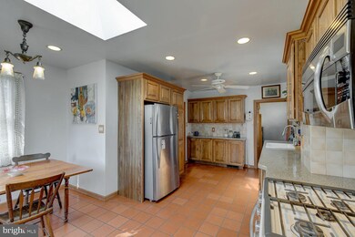 709 Blakeley Rd, Wallingford, PA 19086 - photo 3