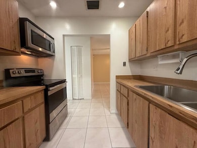 4891 Palm Hill Dr unit 22B, West Palm Beach, FL 33415 - photo 5