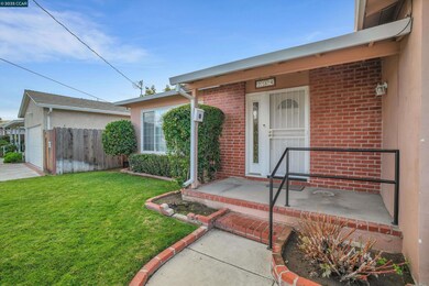 234 Yosemite Dr, Pittsburg, CA 94565 - photo 4