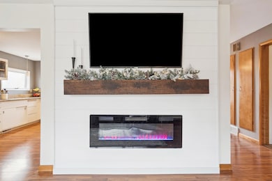 803 Park St, Decorah, IA 52101 - photo 7