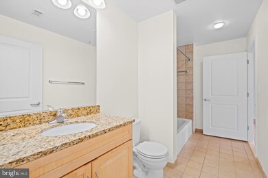 Atlas unit 621, Washington, DC 20037 - photo 4