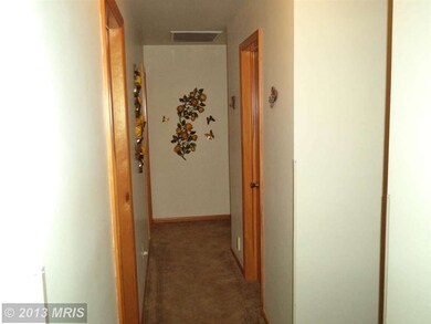 2931 Roosevelt Dr, Chambersburg, PA 17201 - photo 6