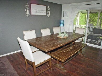 274 Walker Manor Cir, Colliers, WV 26035 - photo 5