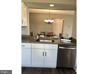 511 Shetland Ct unit 511, Sewell, NJ 08080 - photo 5