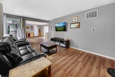 3810 Bobwhite Ln, Rolling Meadows, IL 60008 - photo 4