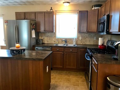 65 Scenic Way unit 20, Exeter, RI 02822 - photo 3