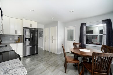 Eat-In Kitchen Space
