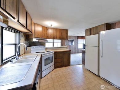 20725 9th Ave E unit 6, Spanaway, WA 98387 - photo 6