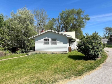 4915 E White Point Dr, Monticello, IN 47960 - photo 2