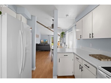 21560 SW Augusta St, Beaverton, OR 97006 - photo 7