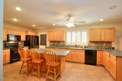 Coralbell Ave 3523E 11