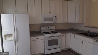 25389 Shipley Terrace unit 21E, Chantilly, VA 20152 - photo 6