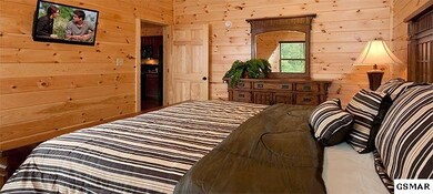 926 Mcmakin Way, Pigeon Forge, TN 37863 - photo 4