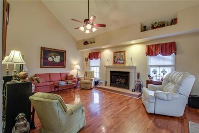 105 Annette Dr, Dickson, TN 37055 - photo 2