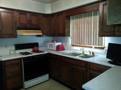 425 W 49th Ave, Gary, IN 46408 - photo 3