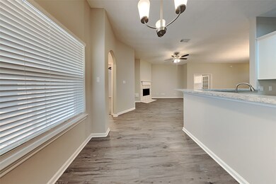 15906 Pleasant Green Cir, Tomball, TX 77377 - photo 4