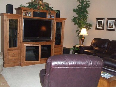 1008 E Secretariat Dr, Tempe, AZ 85284 - photo 6