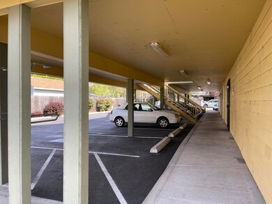 902 SW 5th St, Grants Pass, OR 97526 - photo 6