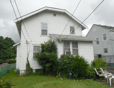 1399 - Back of House