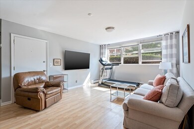 8 Tara Dr unit 1, Weymouth, MA 02188 - photo 4