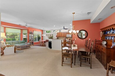 Open floorplan, wonderful for entertaining