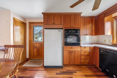 28 Winthrop Ave, Beverly, MA 01915 - photo 5