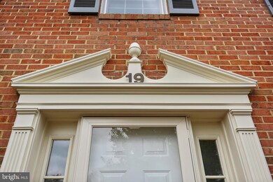 19 Turnham Ct, Gaithersburg, MD 20878 - photo 2