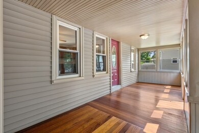 115 Douglas St, Uxbridge, MA 01569 - photo 5