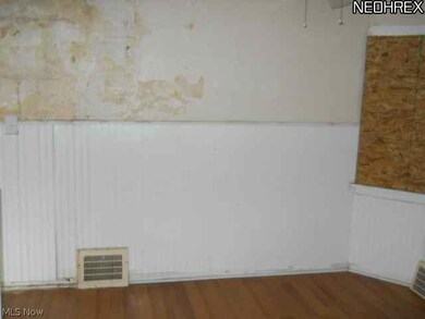 5223 Arch St, Maple Heights, OH 44137 - photo 7