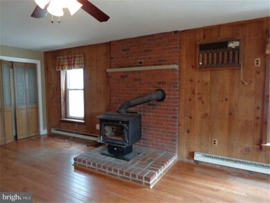 917 Chestnut St, Emmaus, PA 18049 - photo 6